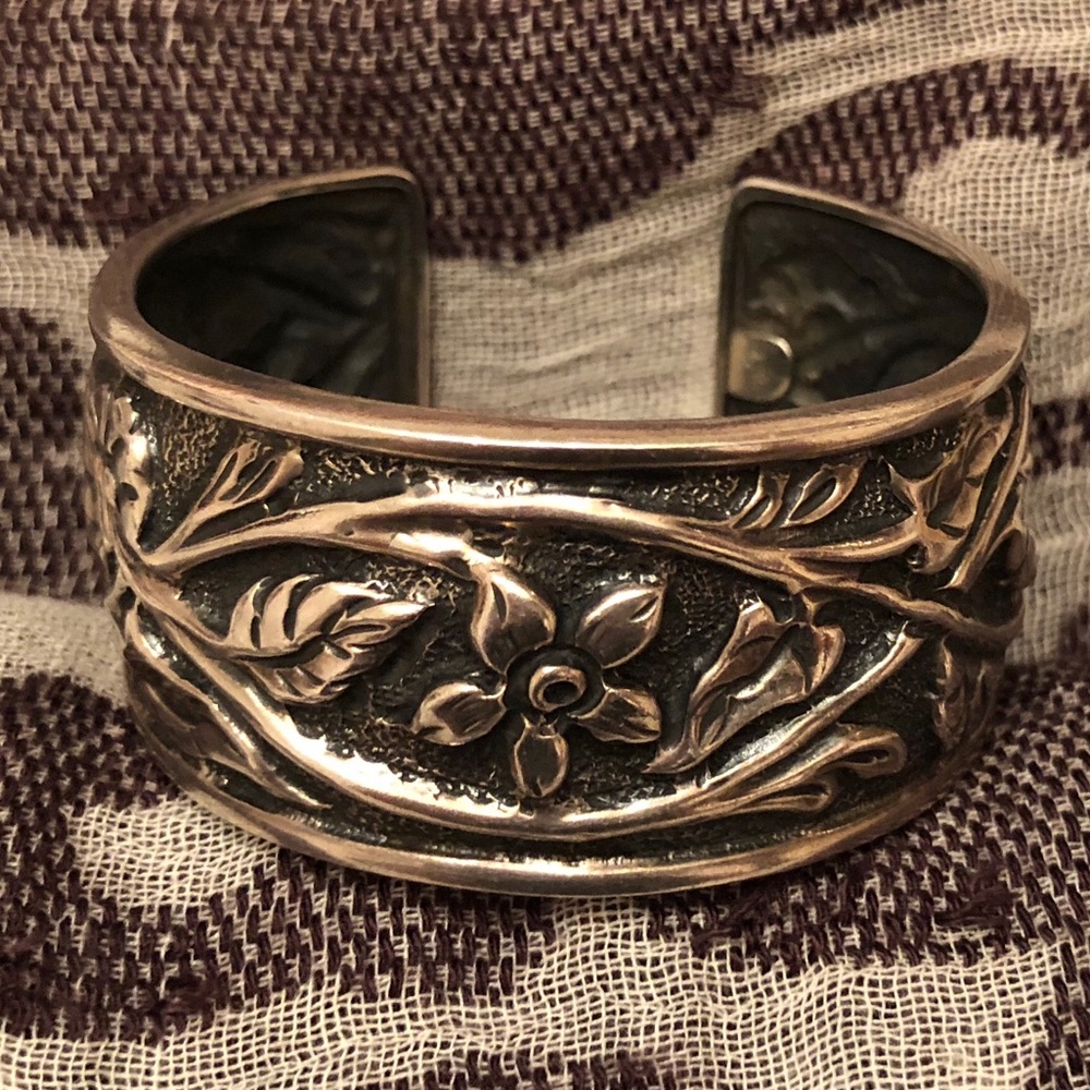 🎉HP🎉Silpada Sterling Silver Garden Cuff Bracelet - Picture 4 of 9